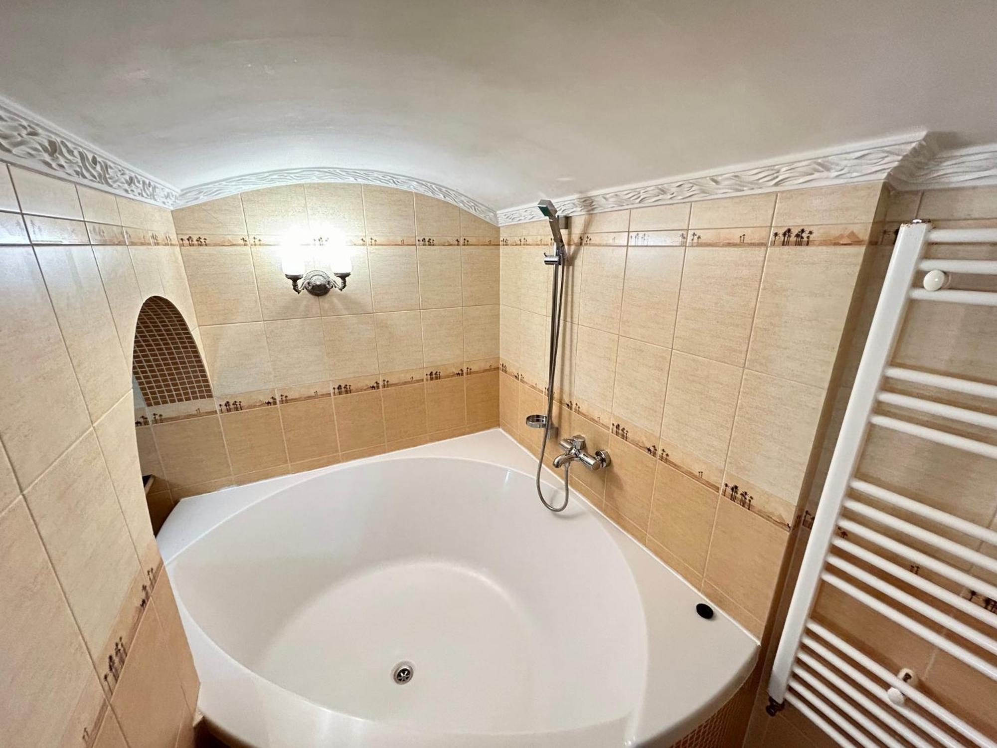 Apartment On Sholom Aleichem та ще варіант поруч Lviv